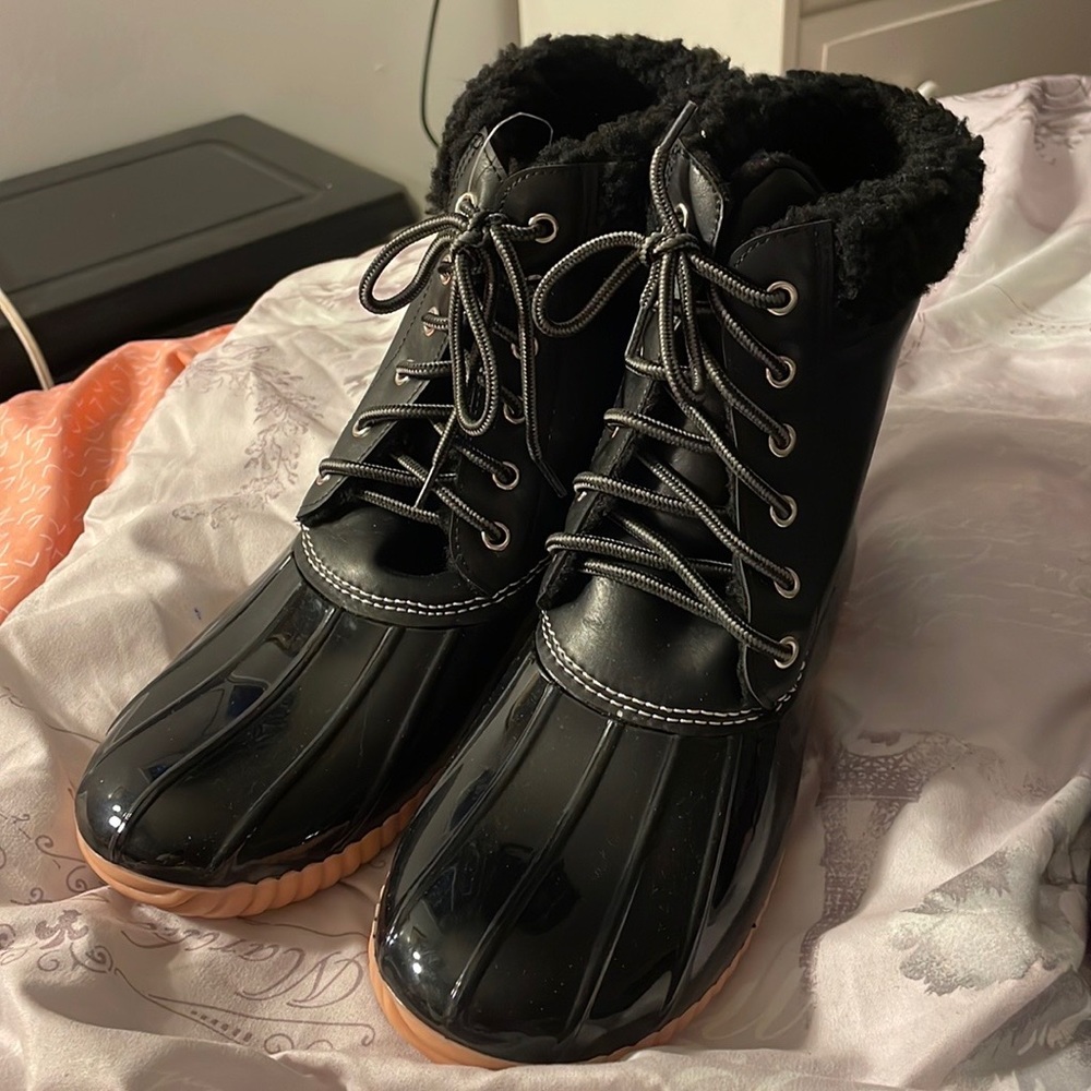 Black Boots